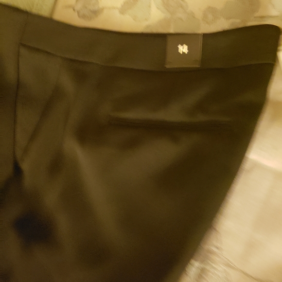 Express - Picture 3 of 4